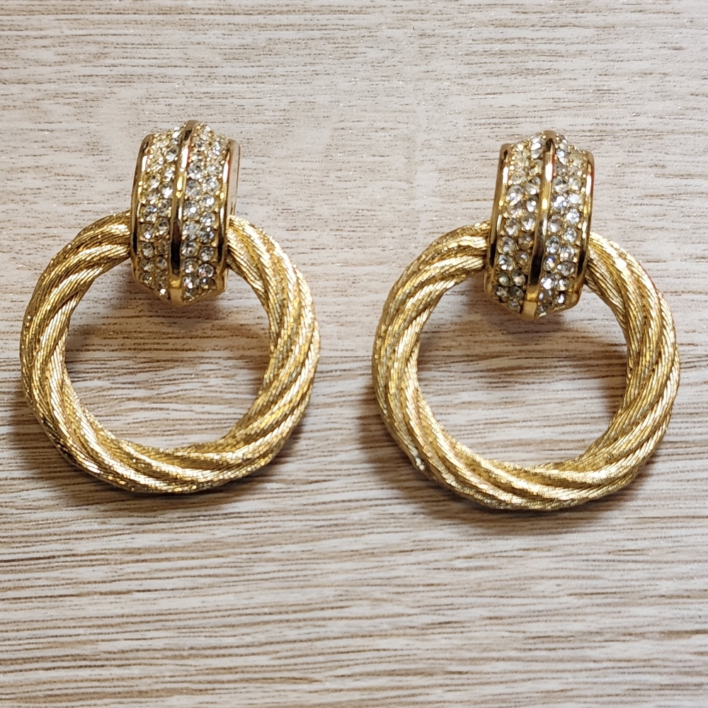 Damaged/Fixed Christian Dior Pave’ Crystals Gold Tone Hoop Earrings. - Picture 3 of 7